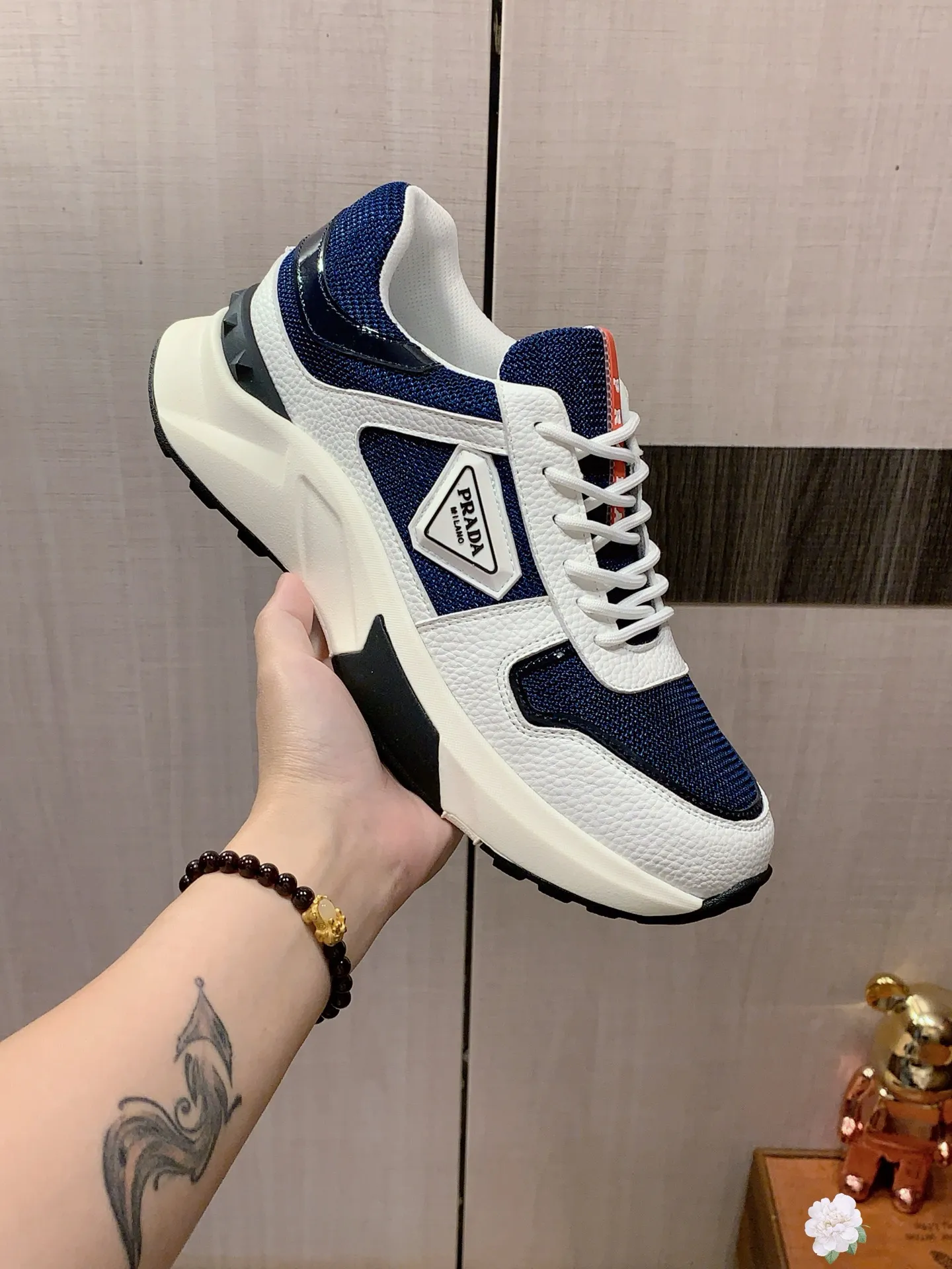 Men's men's shoes💰460💰💰🎩🎩[Lightning][Lightning] "PRADA*" The latest and most popular casual shoes, top brand [seduce] luxury ~ purchasing agency, top ~ quality. [Strong] The upper is made of imported breathable cowhide with material ➕ breathable sheepskin lining (•) and fine workmanship. The original stylish and stylish soft rubber wear-resistant and non-slip outsole is light and comfortable on the feet. The real thing looks better when photographed in real life. No. 143: Code: 38-44, 45 can be customized, 3️⃣ colors are available